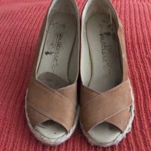 Matisse Beige Suede 3” Espadrilles